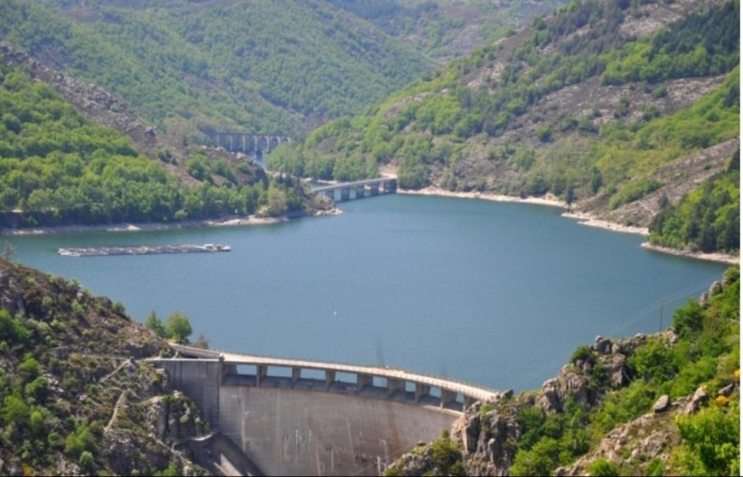 Appartement Sur Les Rochers Du Lac & Location-Rando En Vtt à Villefort  Extérieur photo